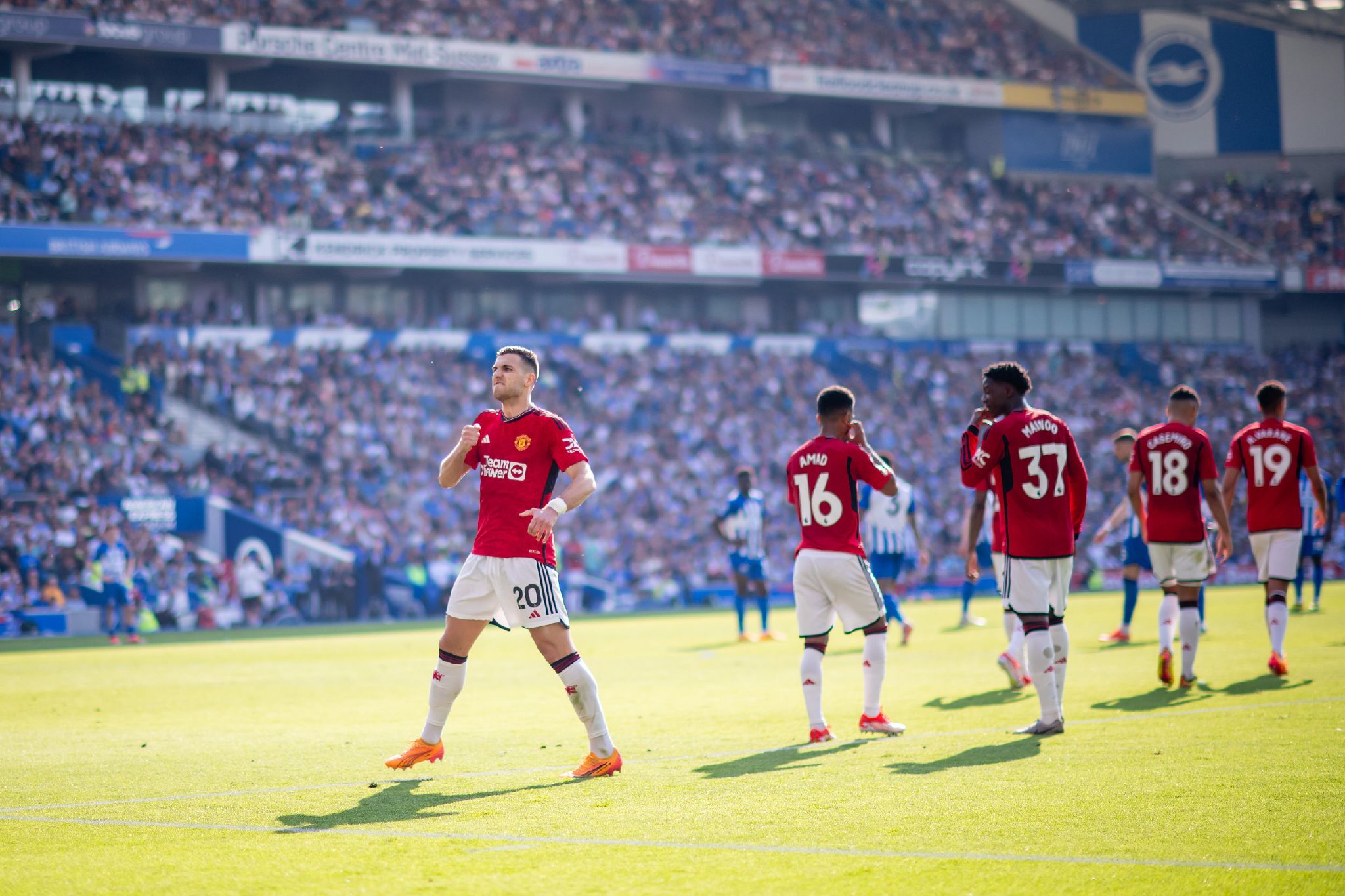 再度吸引了 再度吸引了